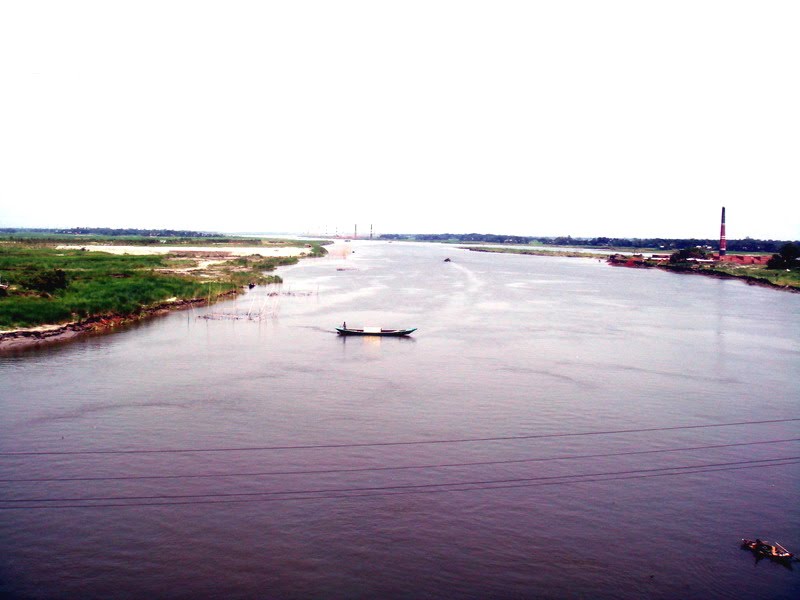 Dhaleswari river, Dhaka-Mawa road - 19/5/2008 by Ershad Ahmed