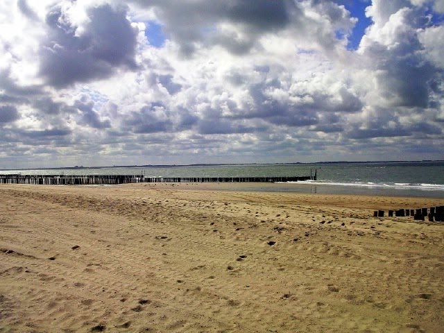 Nederland Hollande Netherlands : Walcheren Westduin Vlissingen **sun sand and sea by tinawaldo