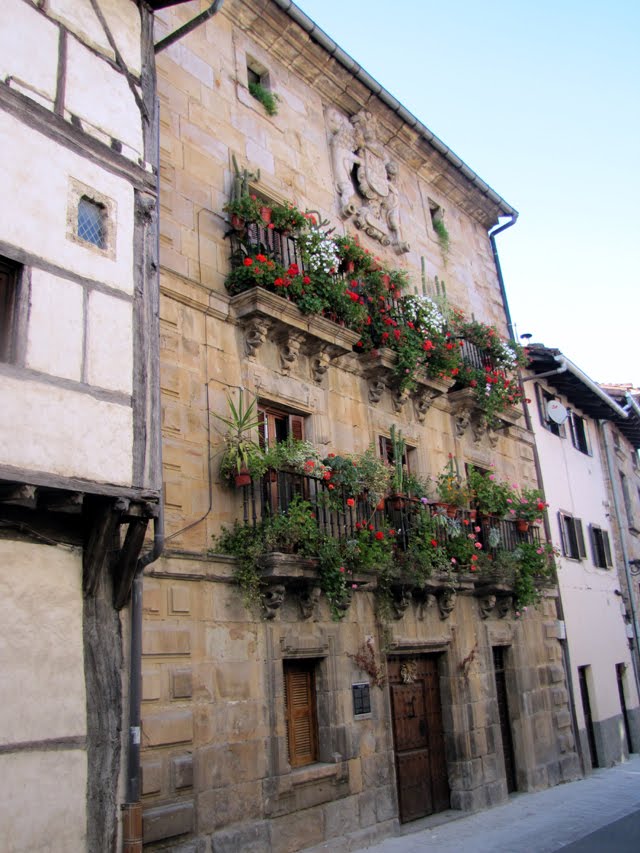 Palacio Jauregi, Segura by SantiUsabiaga