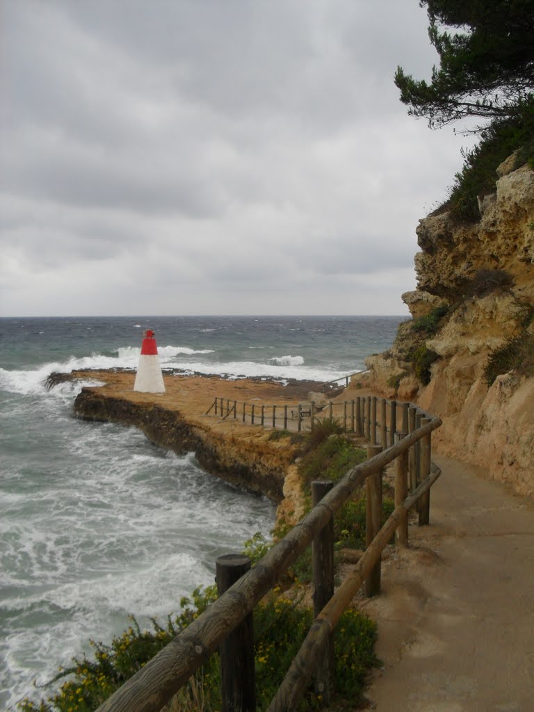 Port de Carry le Rouet by Robert TERRET