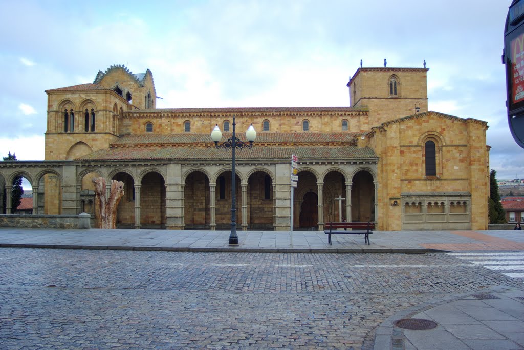 ® AVILA BASILICA DE SAN VICENTE_VISTAS by Concepcion AMAT ORTA…