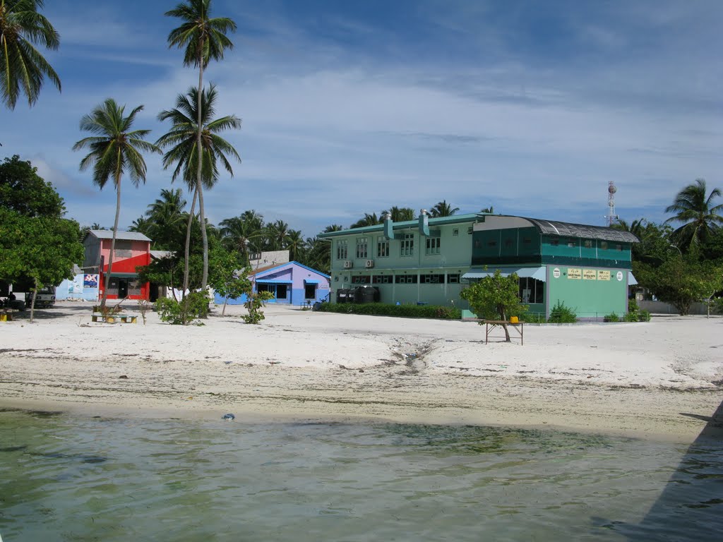 Kulhudhufushi by Palitha Athukorala