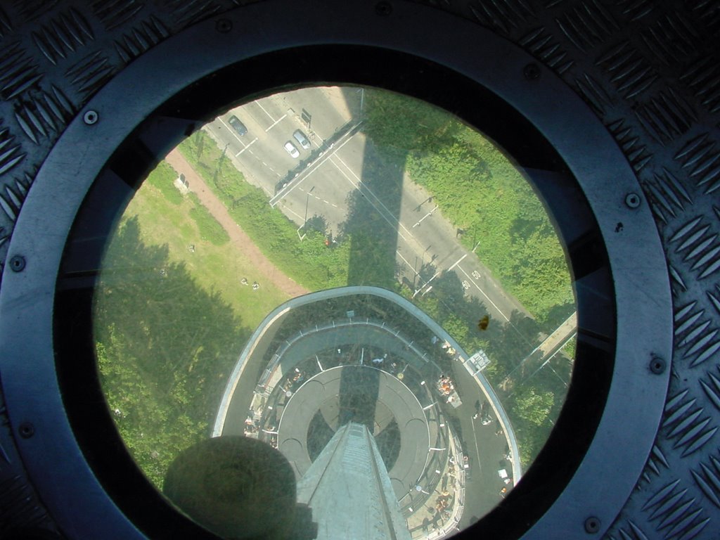 Looking down between my feet by Patrick van den Bigg…