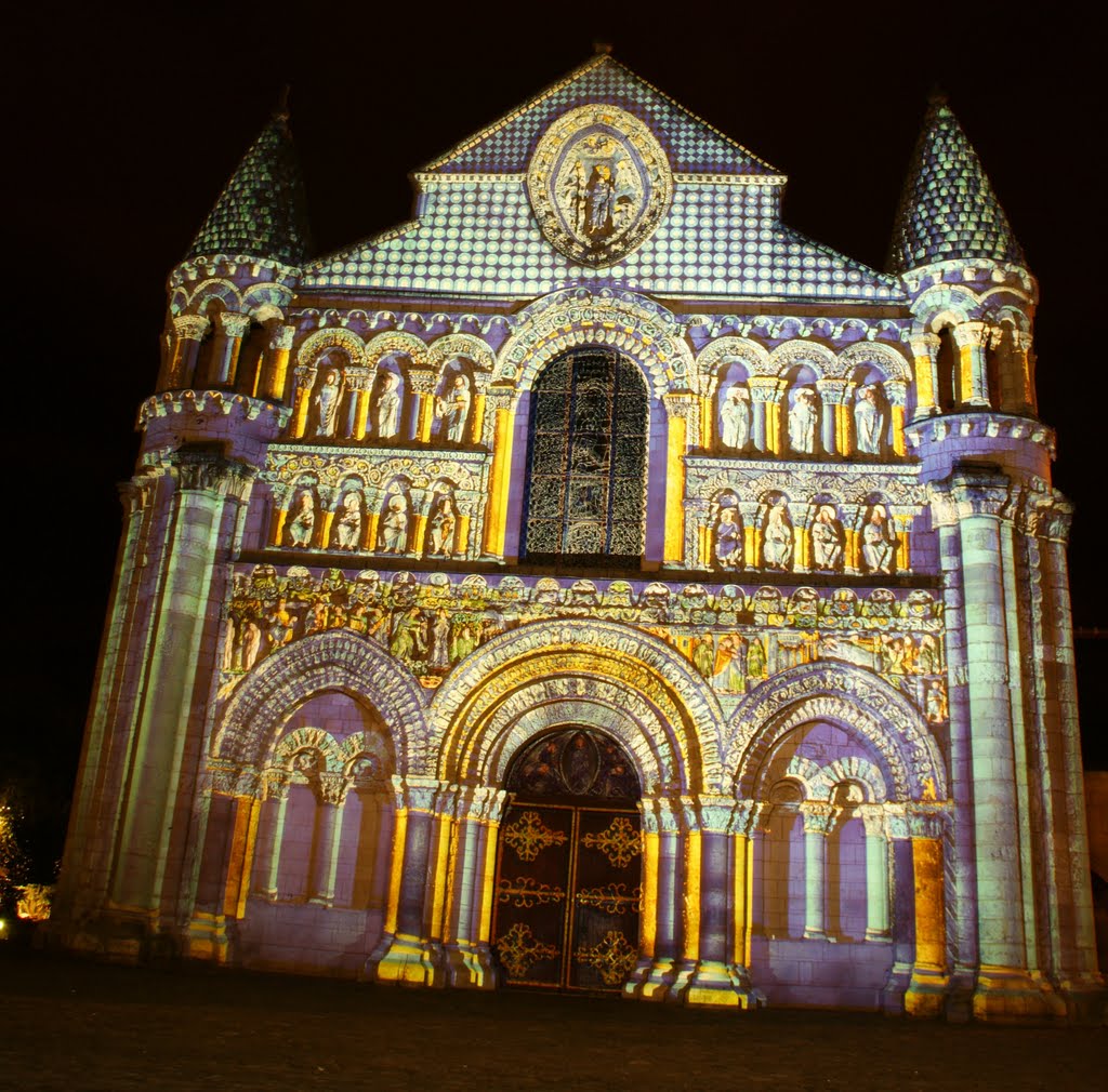 Poitiers by night by Mr-Brown