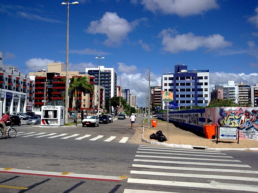 Av. Epitácio Pessoa by Célio Henrique