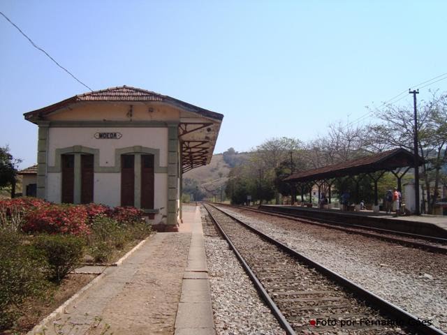 Estação de Trem - Moeda , MG by Fernando Góes