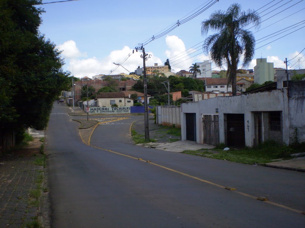 Praça dos Aposentados (Rua Catão Monclaro) by Rafael Klimek