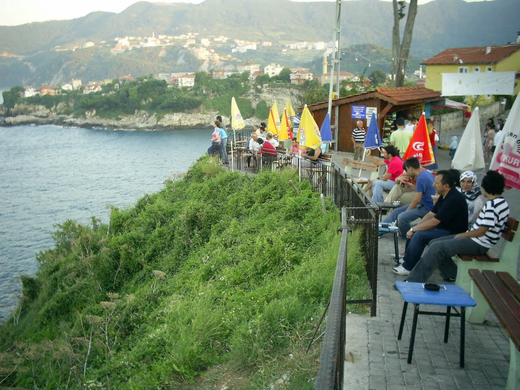 Boztepe, 74300 Amasra/Bartın, Turkey by İsmail AKPINAR