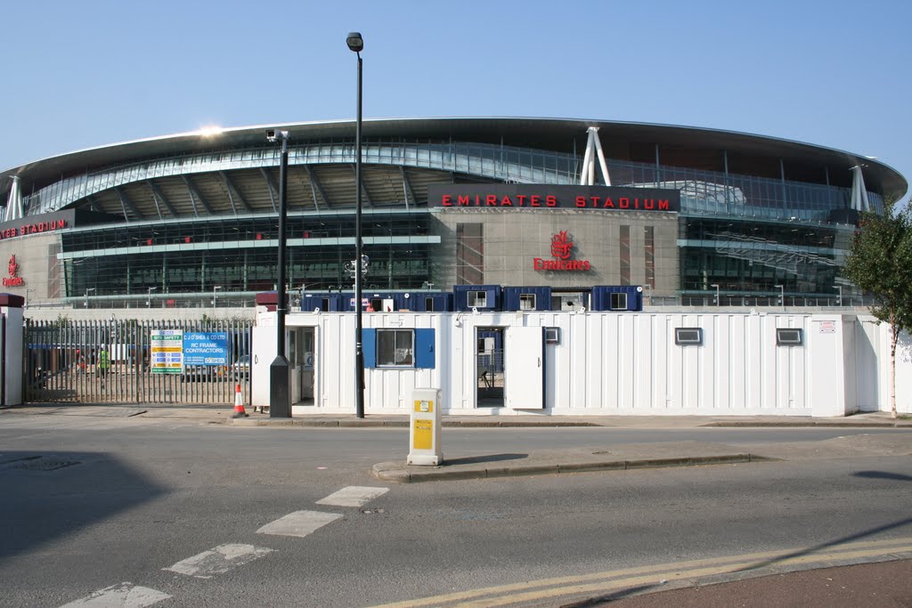 Emirates stadium by Tobias Barkskog