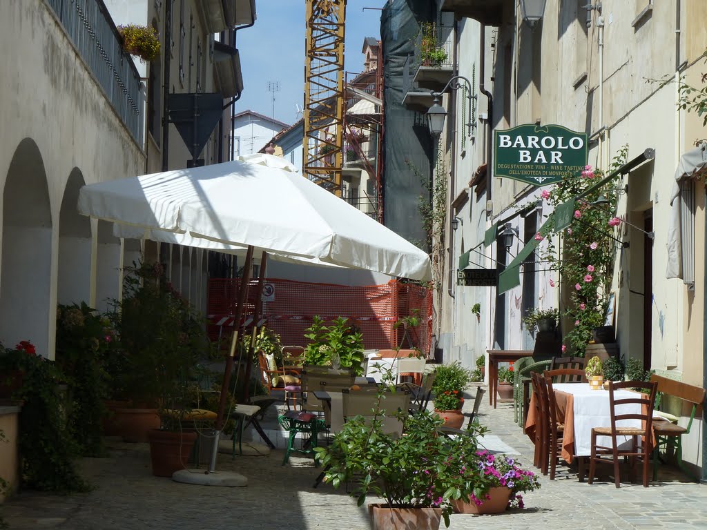 Barolo Bar in Monforte D'Alba by bjarnegren