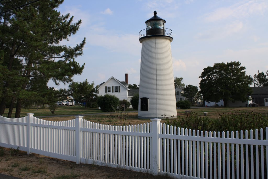 Plum Island Lighthouse, MA by jridenour