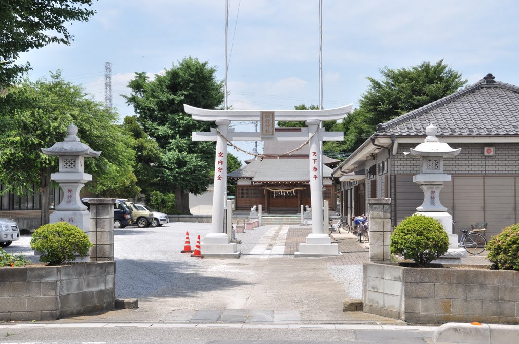 Suwa-Jinja 諏訪神社 (2010.07.10) by k.takita