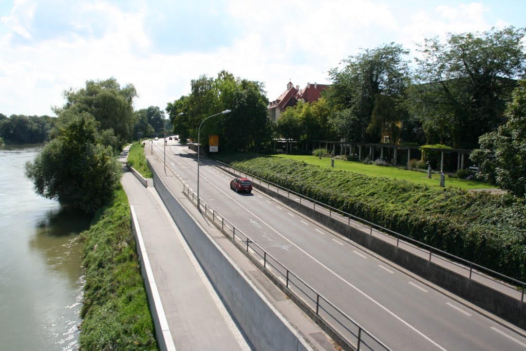 Schloßländle - Konrad-Adenauer-Brücke by Sebastian Tonn