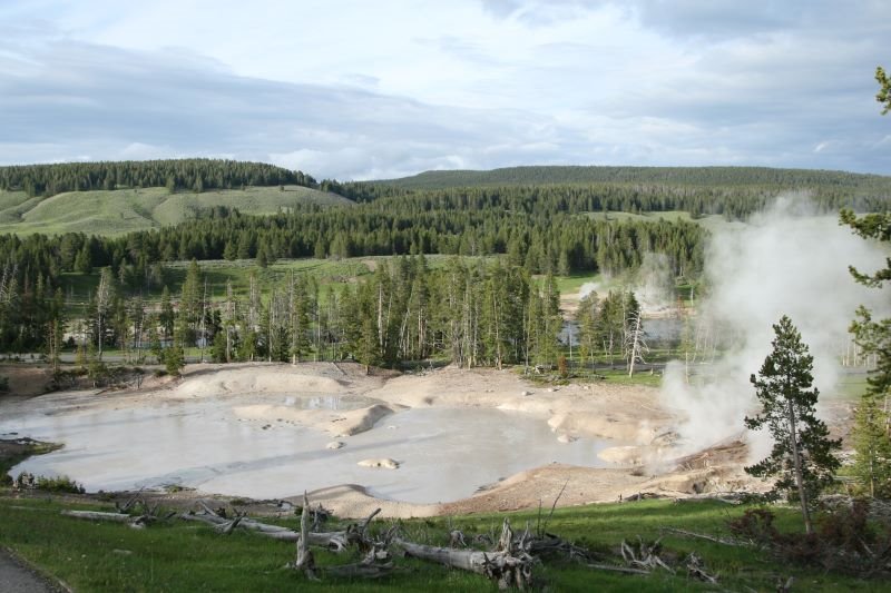 Yellowstone National Park by www.scenicphotograph…