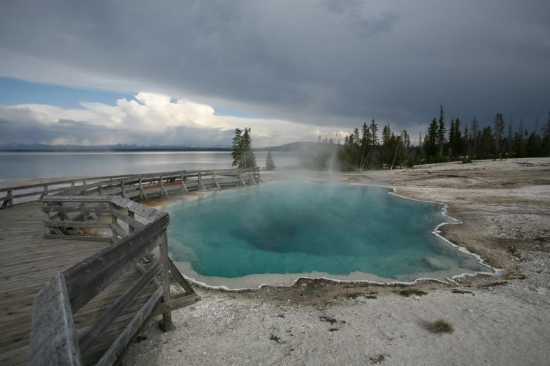 Yellowstone National Park by www.scenicphotograph…