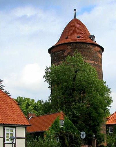 Waldemar Turm by HAMANA