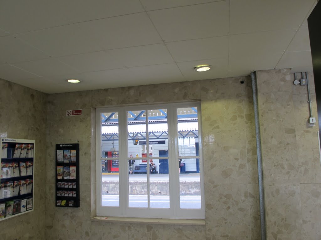 Inside Winchester Train Station looking over to other platform april 2010 by kaptonkaos