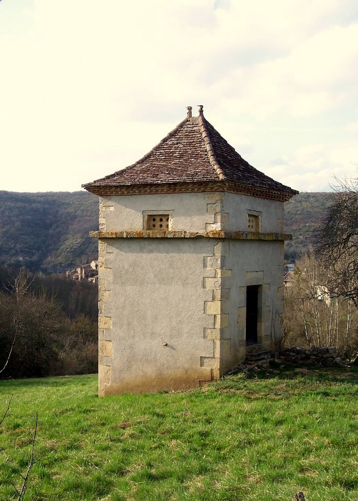 PENNE - Pigeonnier by Jean THIERS