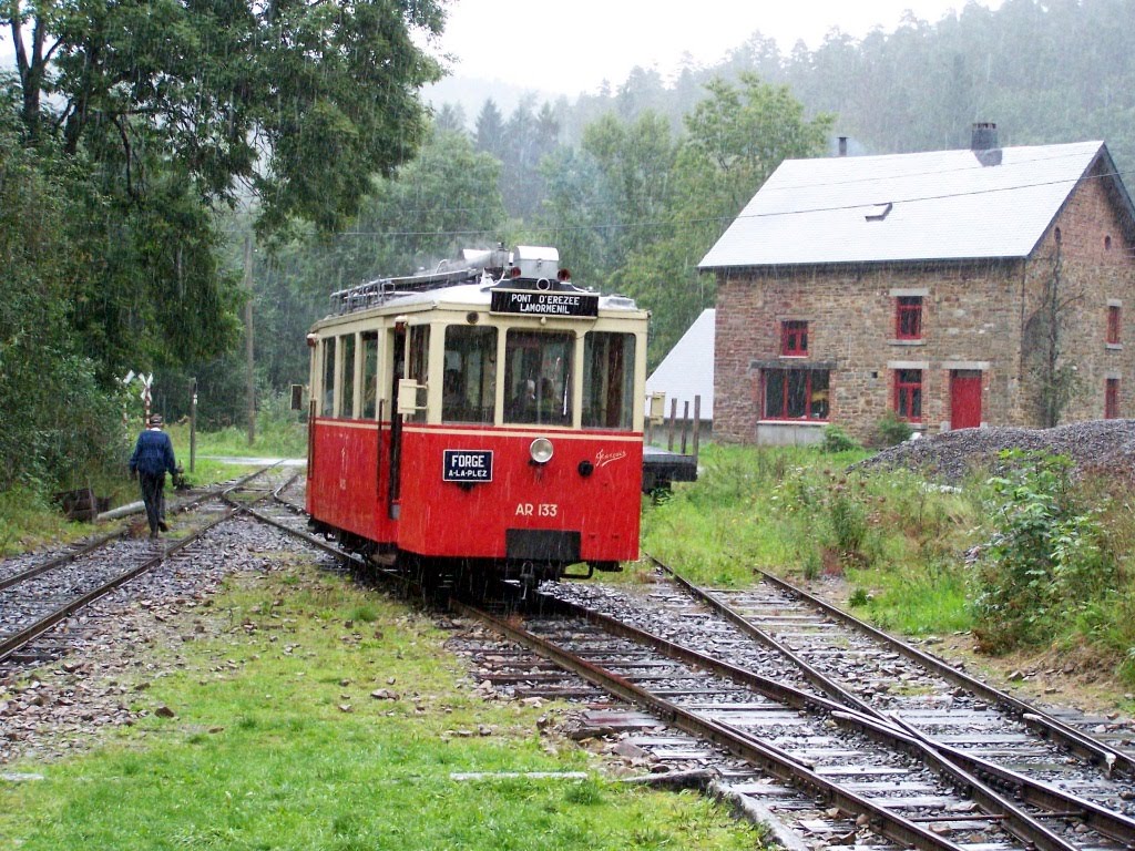 Tourist Tramway de Val de L'Aisne, Forge de l'Aple by tonywatson