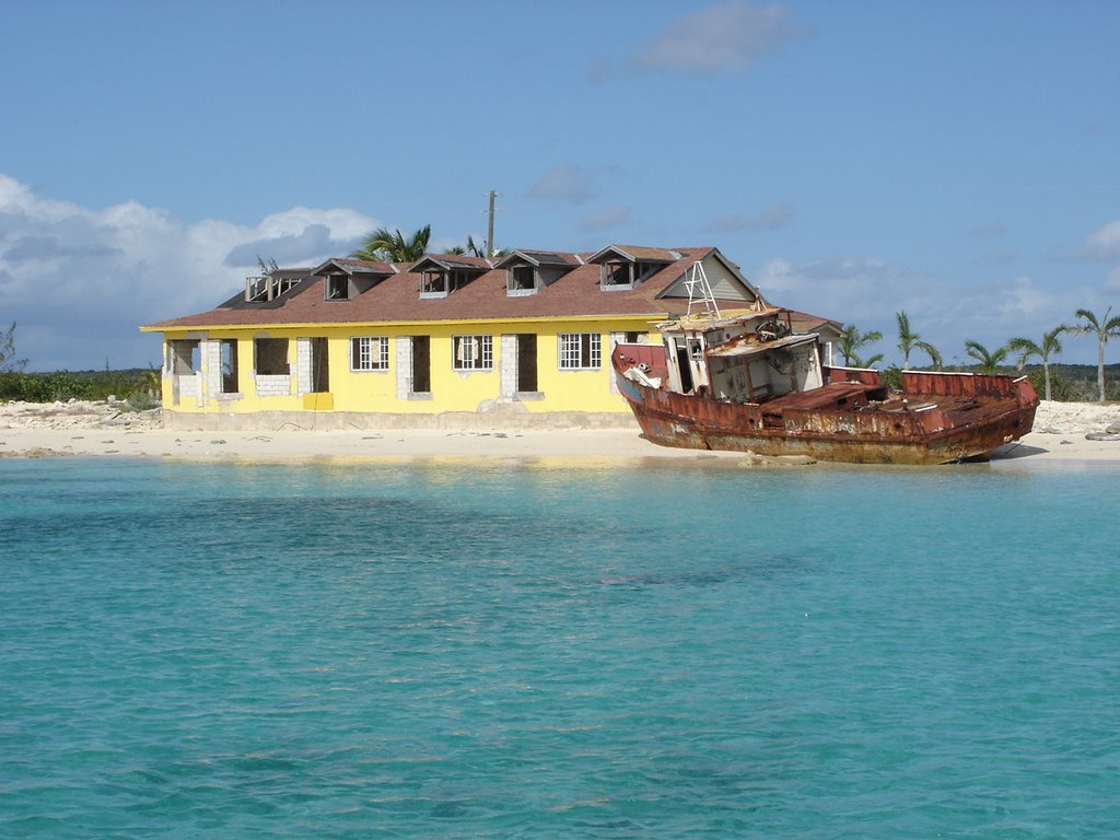 Cat island ship wreck by mvrumrunner