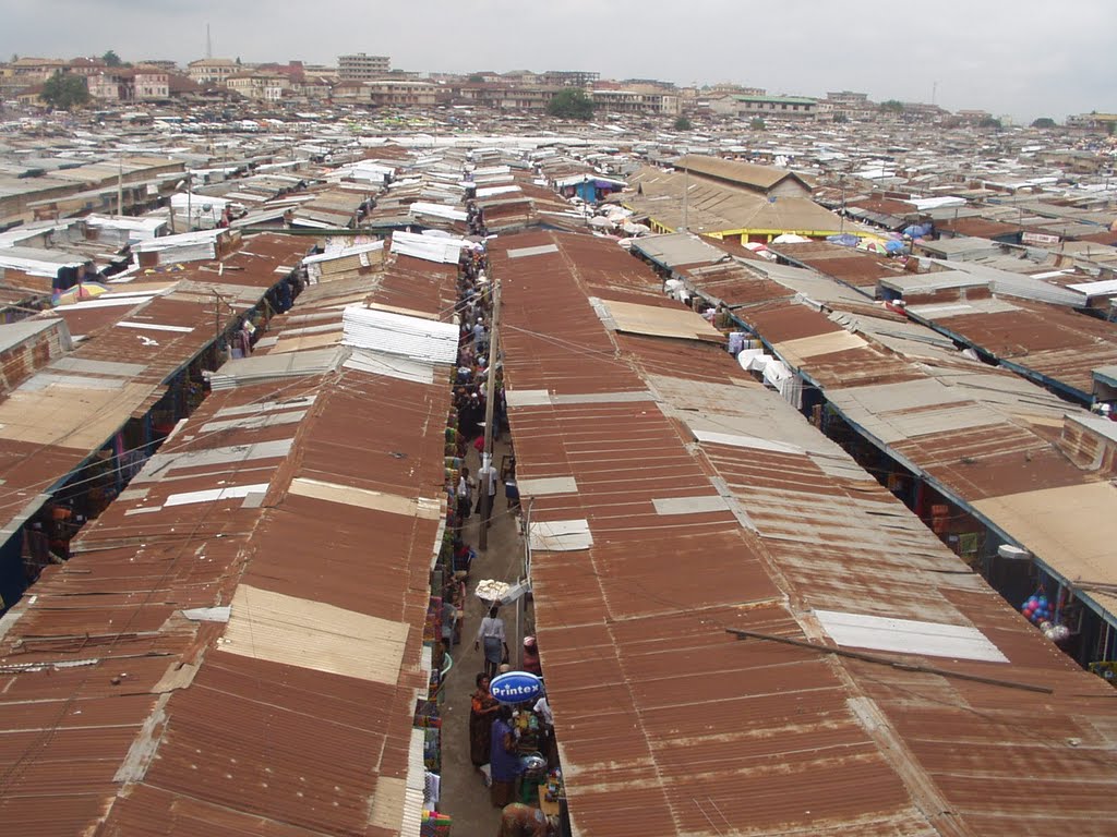 The LARGEST market of West Africa by Nicchio