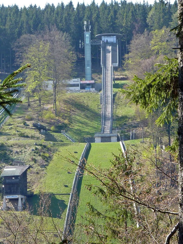 Blick zur Mühlenkopfschanze (2) by Manfred Müller