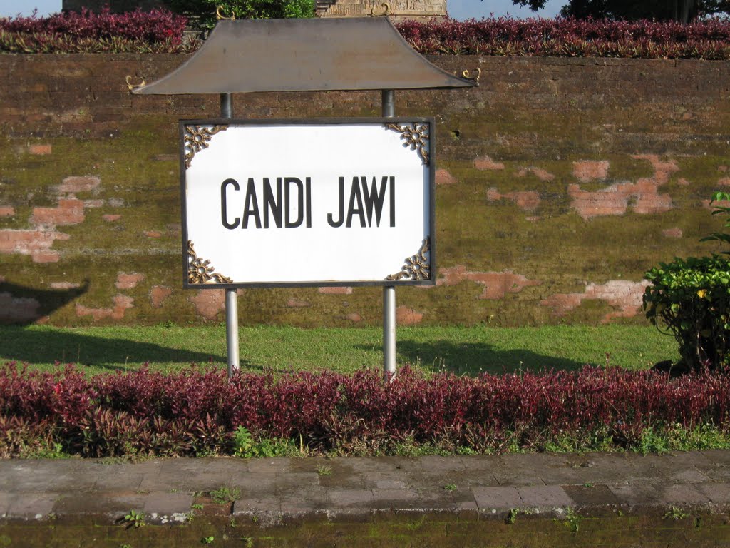 Candi Jawi, Indonesia by Lucien Kivit