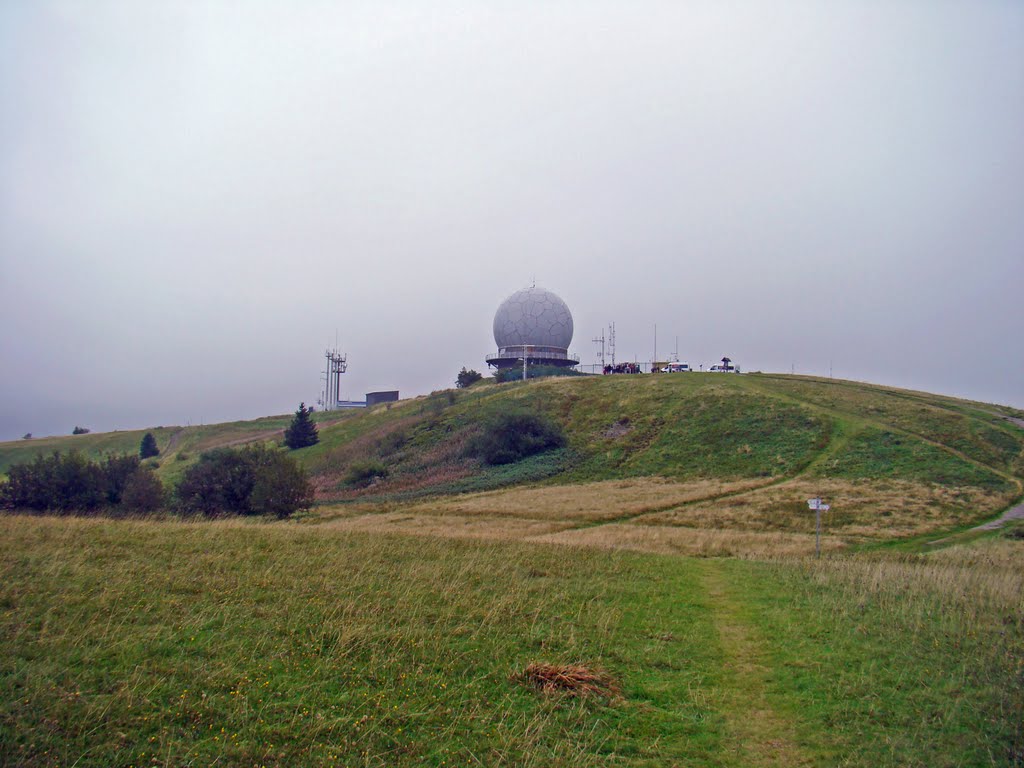 Das Radom auf der Wasserkuppe by Windbergbewohner