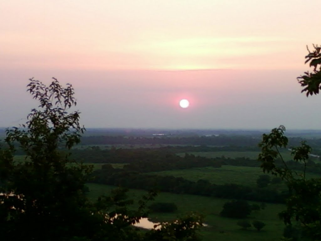 Atardecer. Alto De Menegua by Mario Martinez