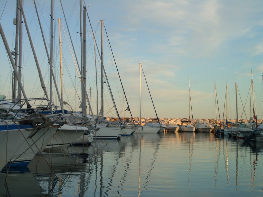 Harbour in Le Lavandou by Ernest0