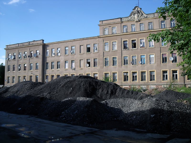 Ehem. Kaserne Döbeln, Unterrichtsgebäude by Frank Zoller