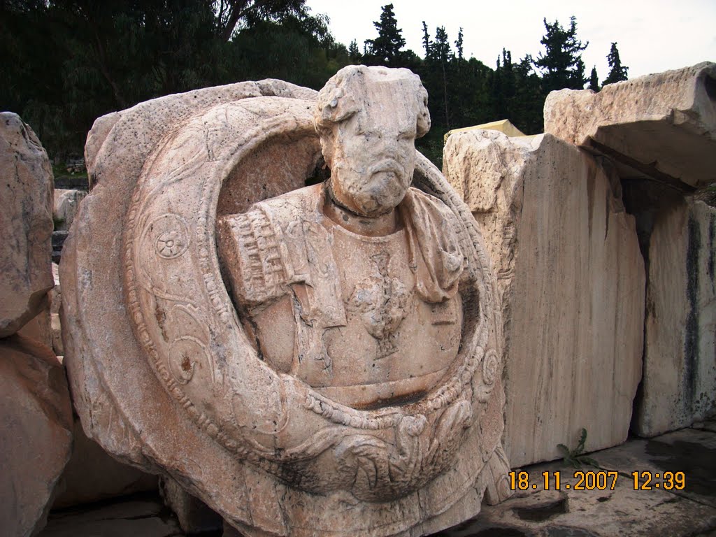 The bust of the Emperor Marcus Aurelius by Athang1504