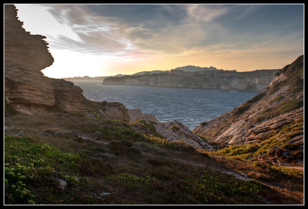 Towards Bonifacio by matlaloup