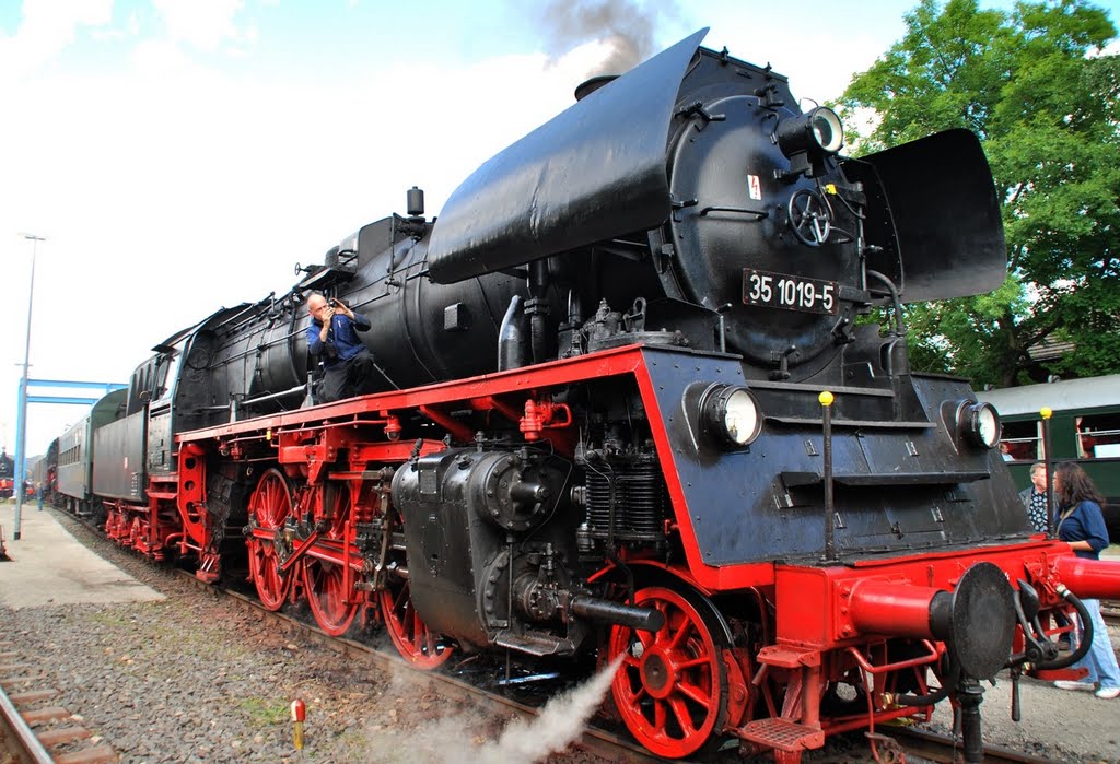 35 1019-5 in Meiningen Sep. 2010 by armin g