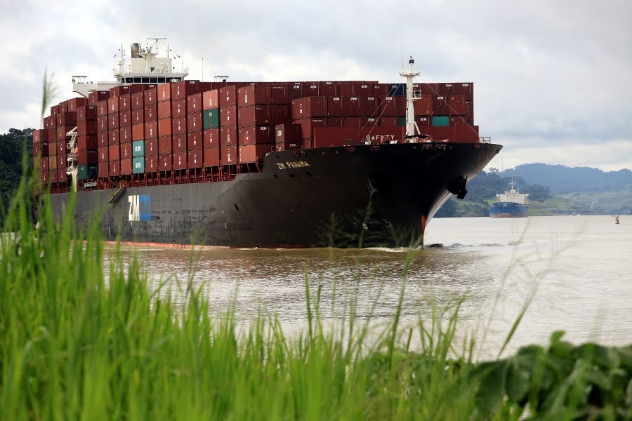 Panama Canal Near Gamboa by peace-on-earth.org