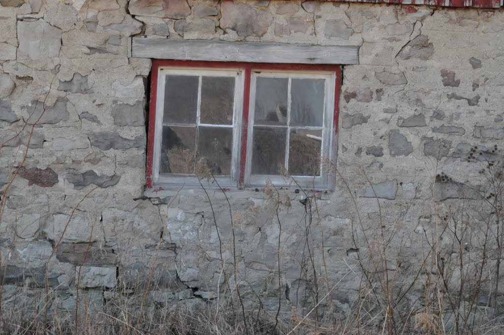 Old window by loncrockatt