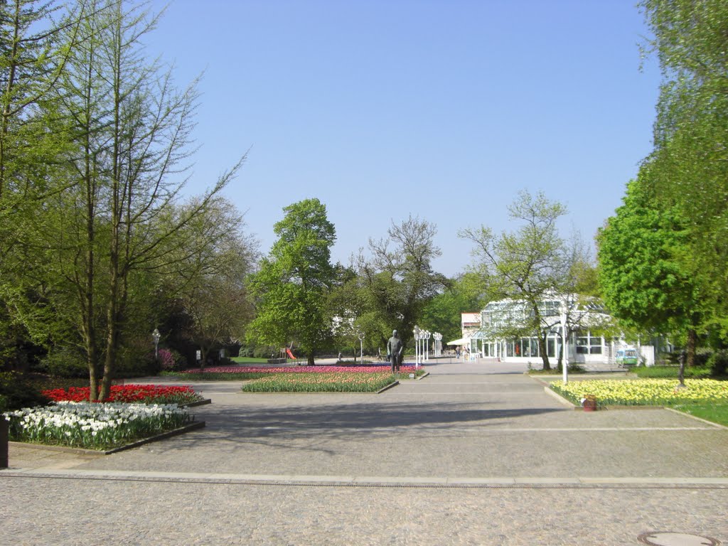 Grugapark Farbenterrassen...Colour Terraces by RoMue