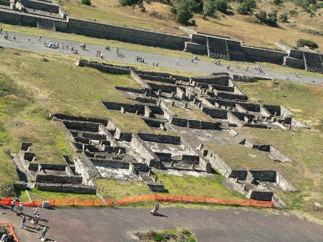 Conjunto habitacional, Teotihuacan by falgarra