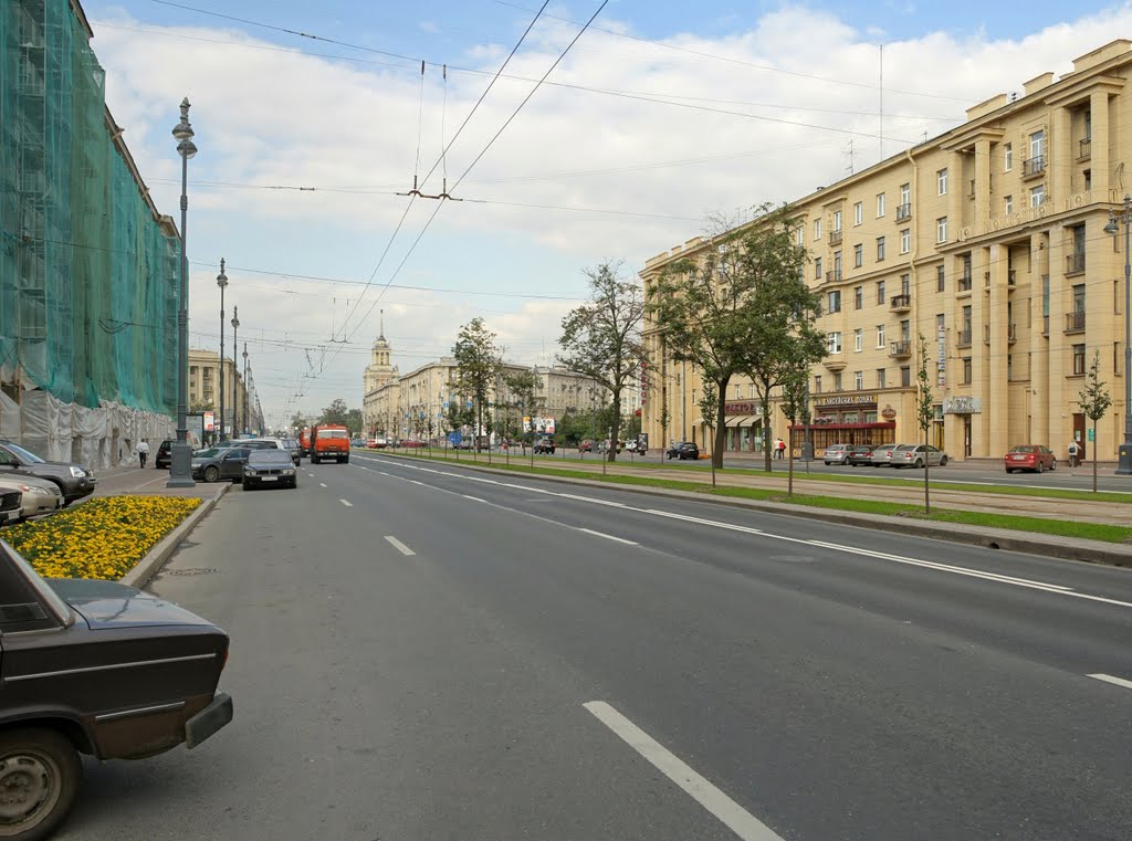 Moskovsky District, St Petersburg, Russia by Yuri Sedunov