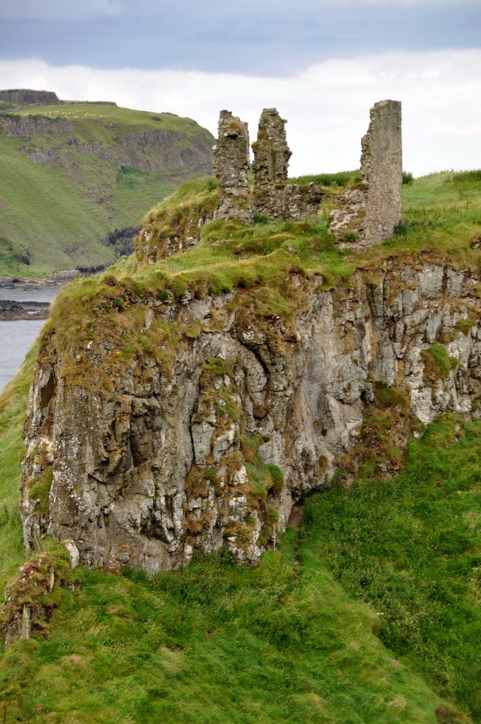 Dunseverick Castle in County Antrim, Northern Ireland. UK. by Nicola e Pina Irland…