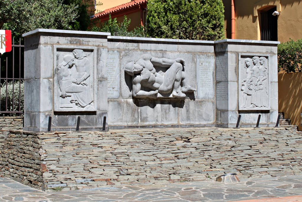 BANYULS-SUR-MER - Monument aux Morts de 1914-1918 et 1939-1945 by 59jacky