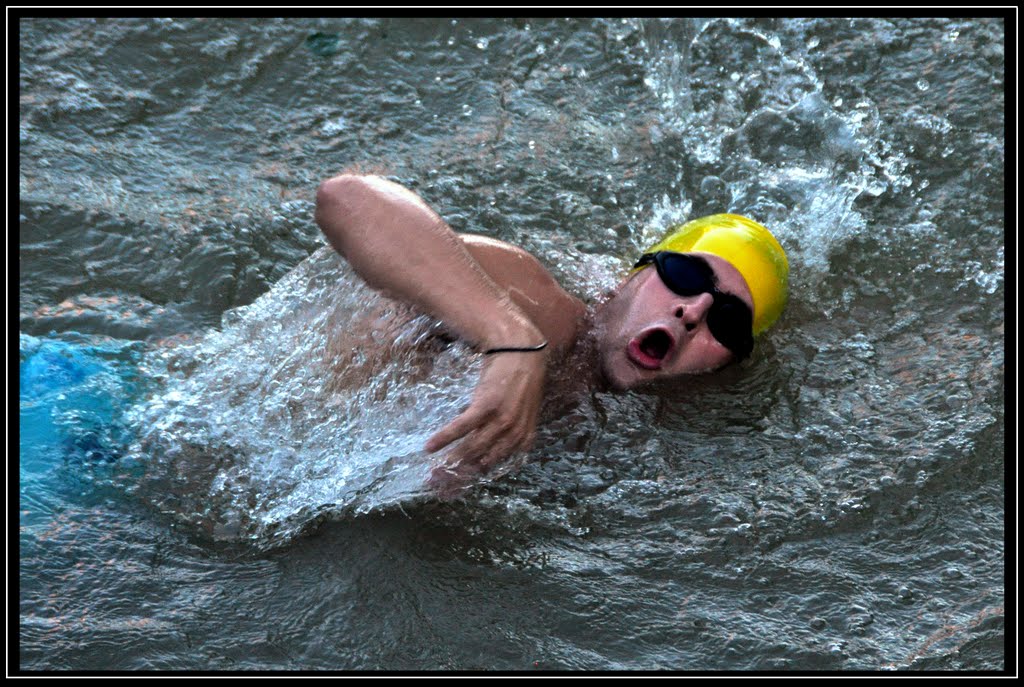 Natación. III travesía a nado del río Carrión by Cefepé Pallantia