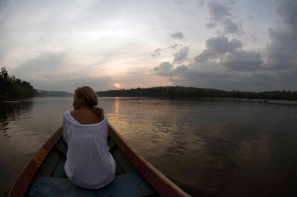 Entardecer na Amazônia by dario castro alves