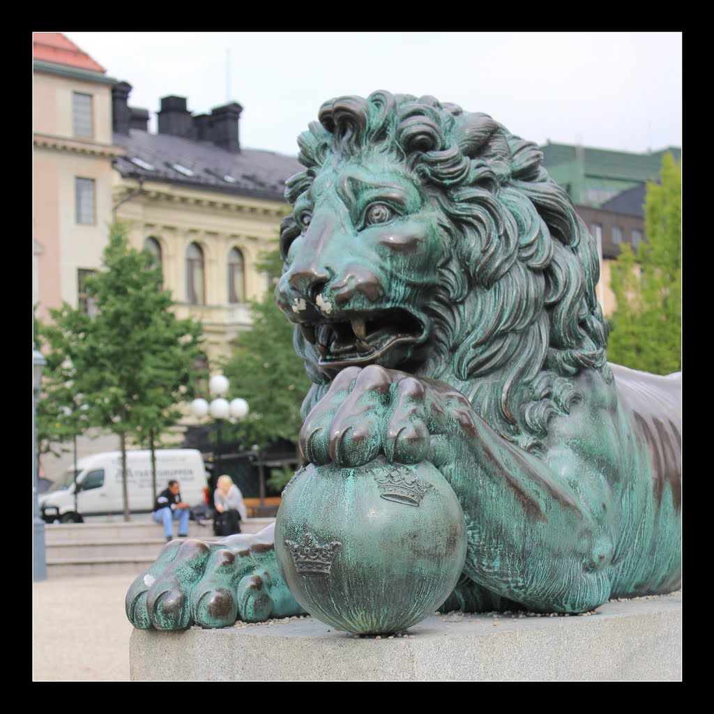 Stockholm. Kungstrådgården. by Andrey EFIMOVSKY