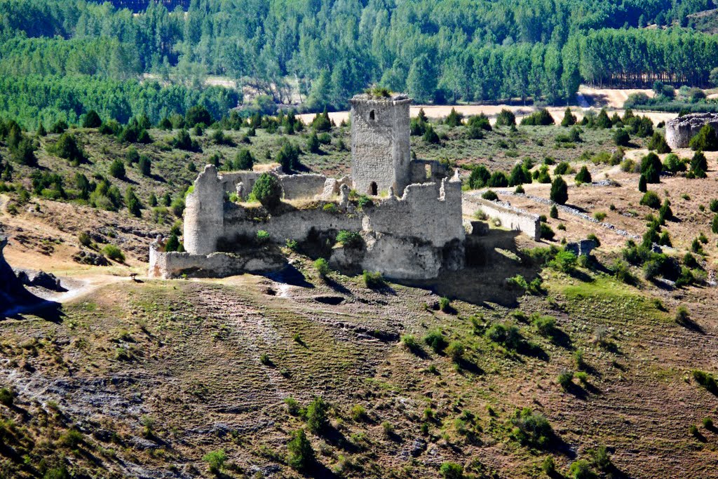 Soria. Ucero. Cañón del río Lobos. Castillo Templario de Ucero desde Mirador de la Galiana. by Jose Ignacio M.G.