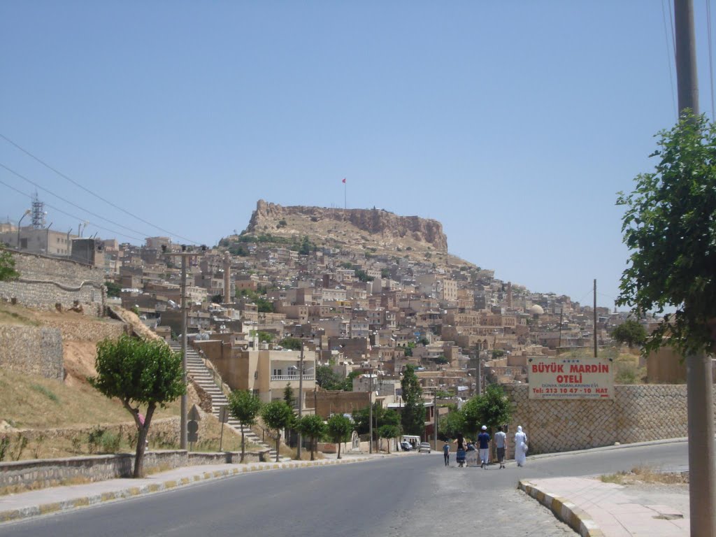 Mardin Caddeleri, Mardin Streets 2010 by Büşra Gündüz