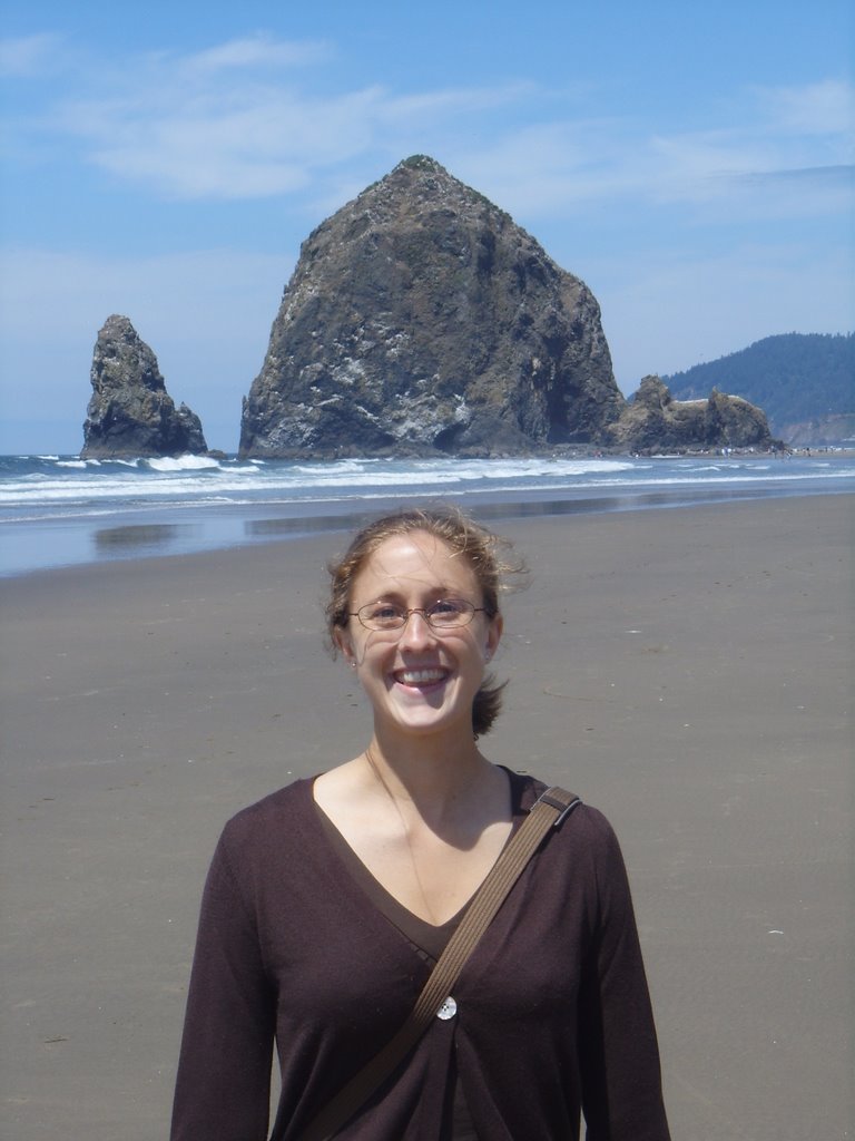 Cannon Beach, Oregon by rob9409