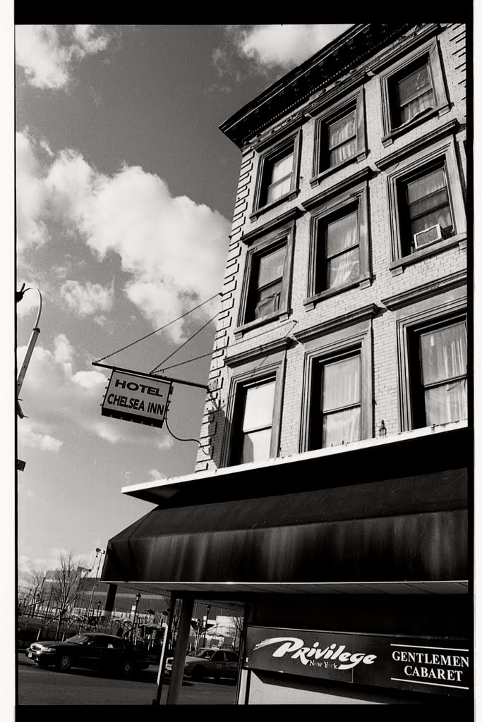 Chelsea Inn, Manhattan, New York, U.S.A. by Michael Schmieder