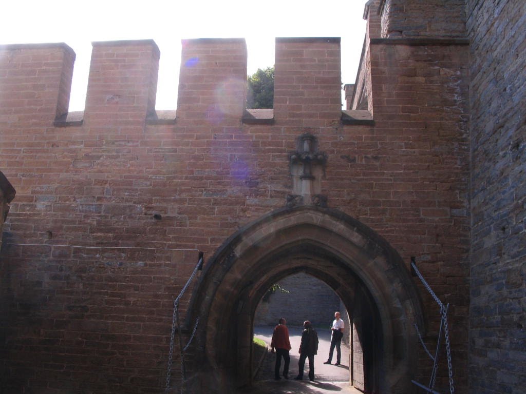 Hohenzollern burg, by János Horváth (renau…