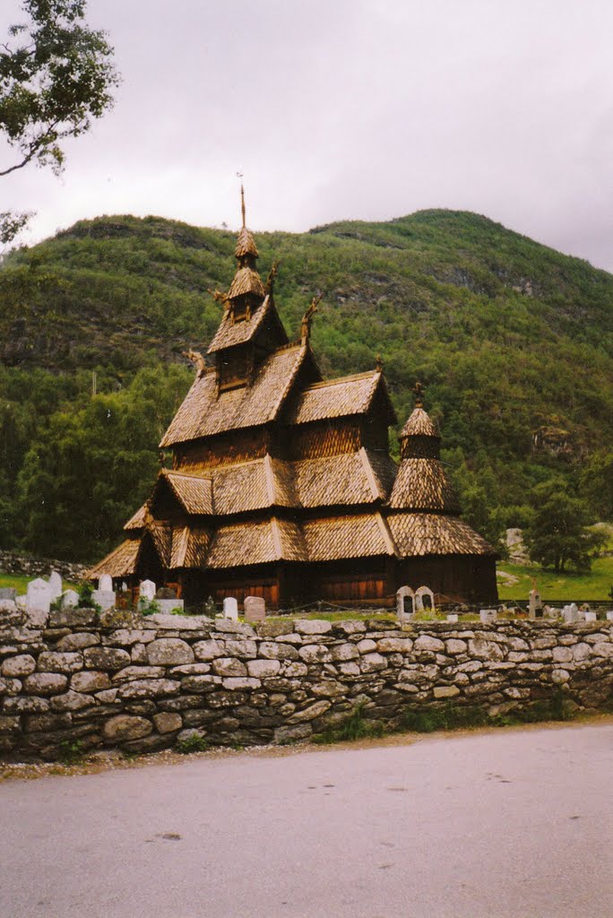 Stavkirke Borgund (Lærdal) by Symen Postema